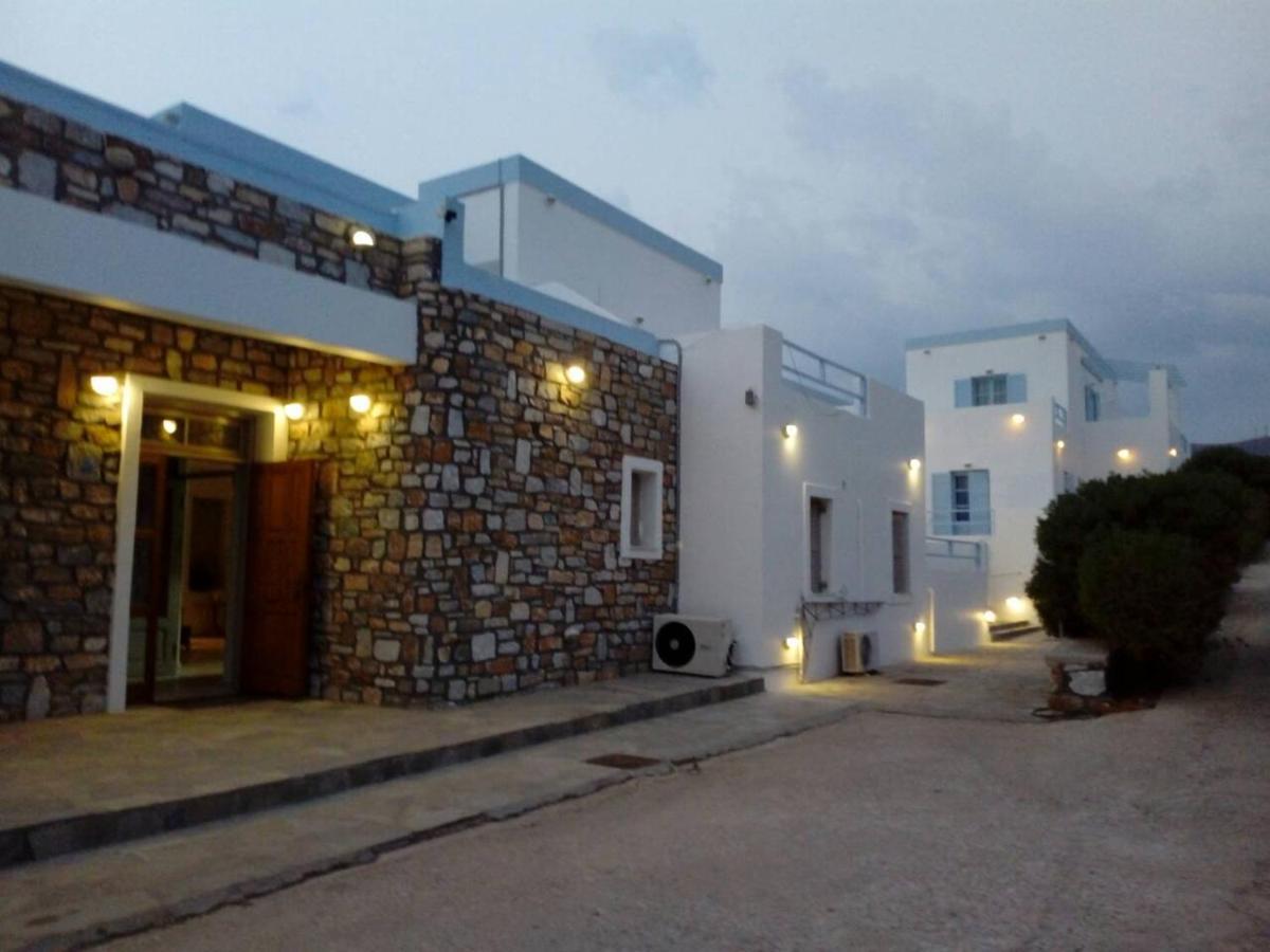 Horizon Blue Hotel Kini Buitenkant foto